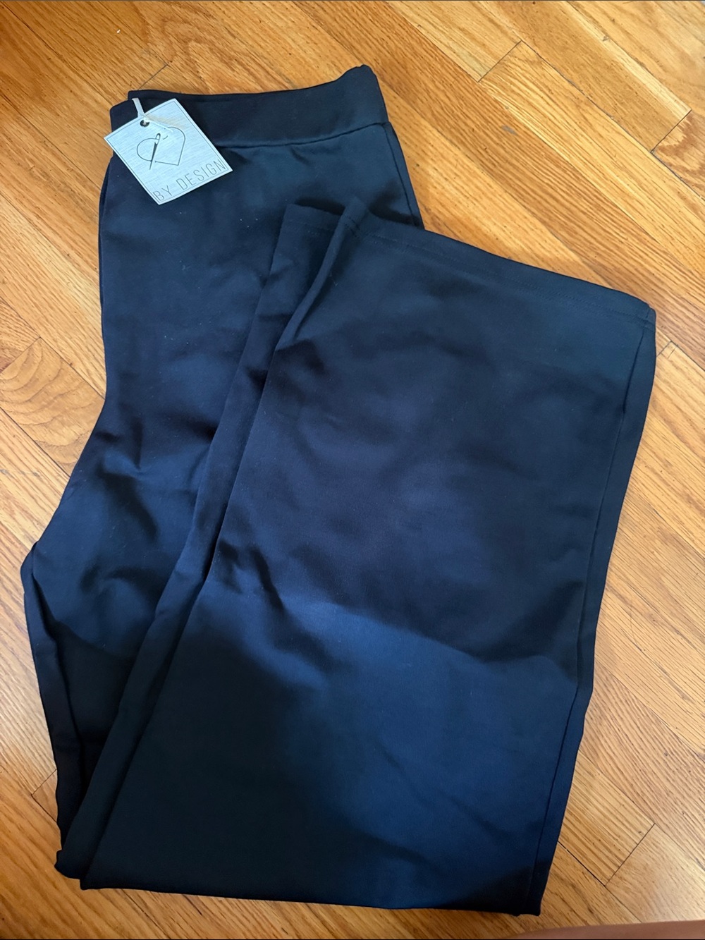 Women’s Wide Leg Pull-On Pants in Black